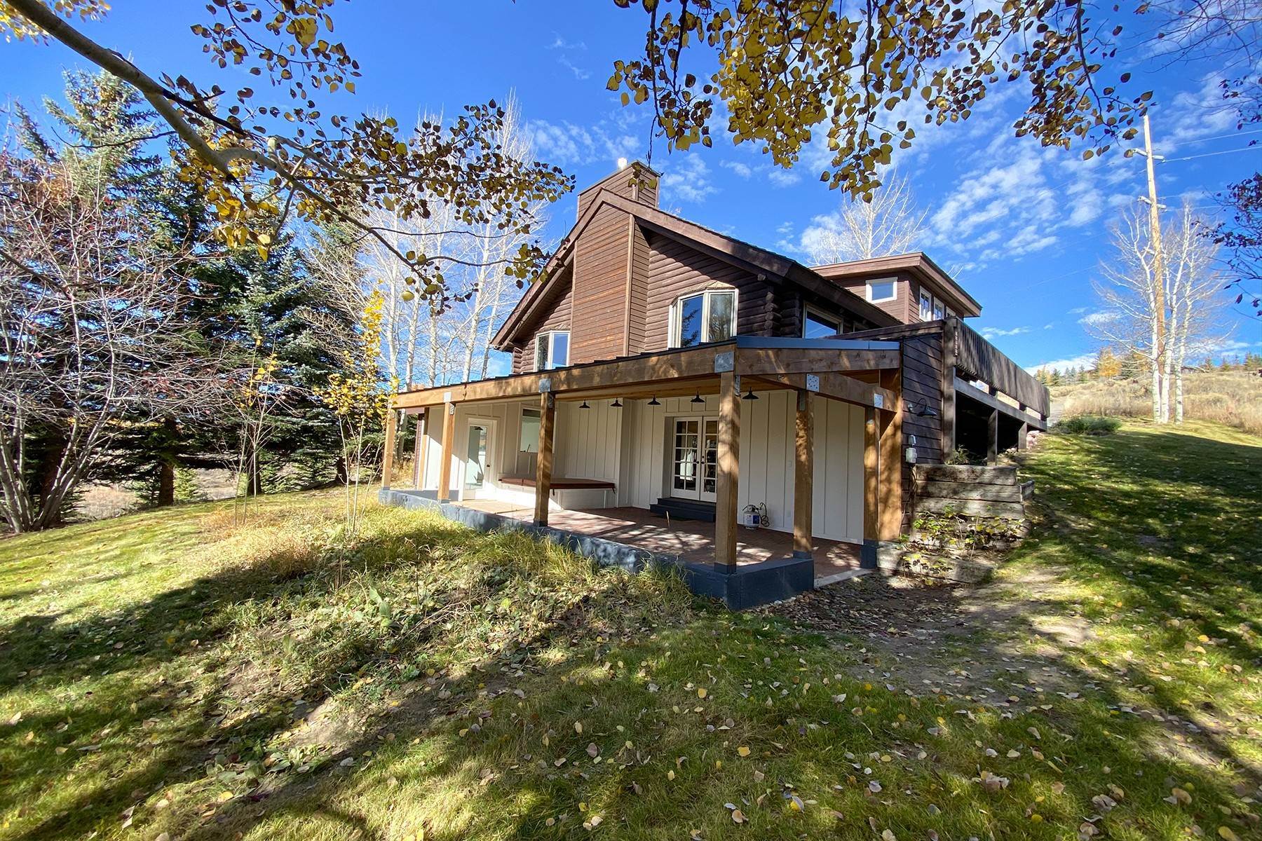 19. Single Family Homes for Sale at Modern Farmhouse Adjacent to Open Space 290 Bar Y Road Jackson, Wyoming 83001 United States