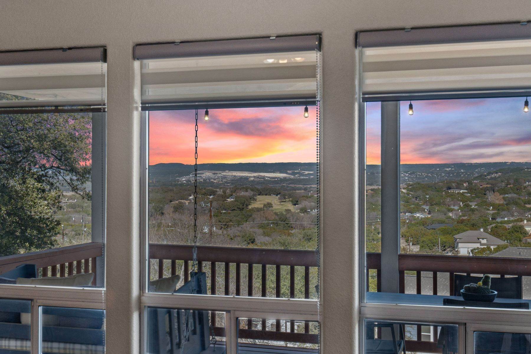 41. Single Family Homes for Sale at Panoramic Views of Hill Country and Lake Travis 21200 High Drive Lago Vista, Texas 78645 United States