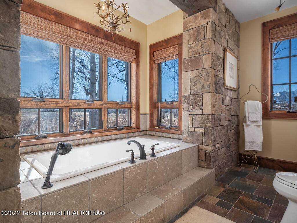18. Single Family Homes for Sale at 6125 N PRICKLY PEAR Lane Jackson, Wyoming 83001 United States
