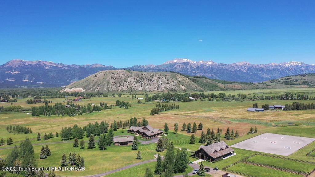 4. Single Family Homes for Sale at 2765 W DAIRY Lane Jackson, Wyoming 83001 United States