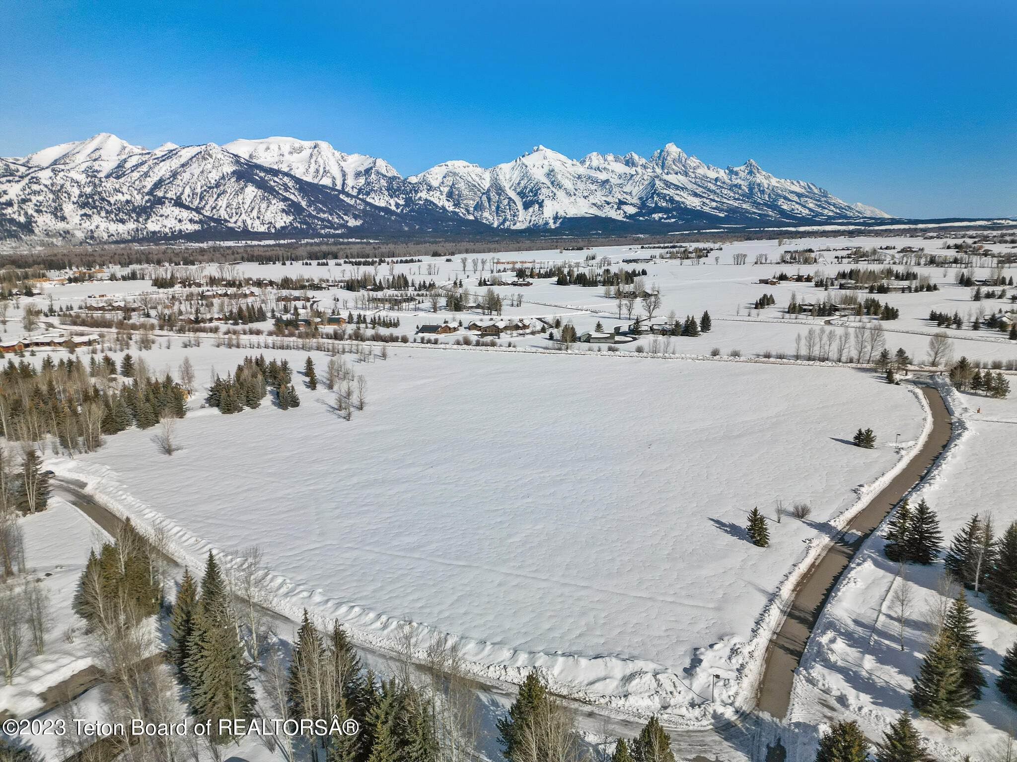 8. Single Family Homes for Sale at 20 HUCKLEBERRY Drive Jackson, Wyoming 83001 United States
