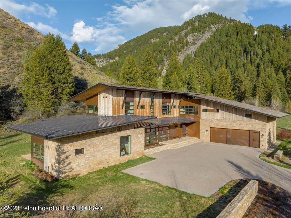 8. Single Family Homes for Sale at 14750 S WAGON Road Jackson, Wyoming 83001 United States