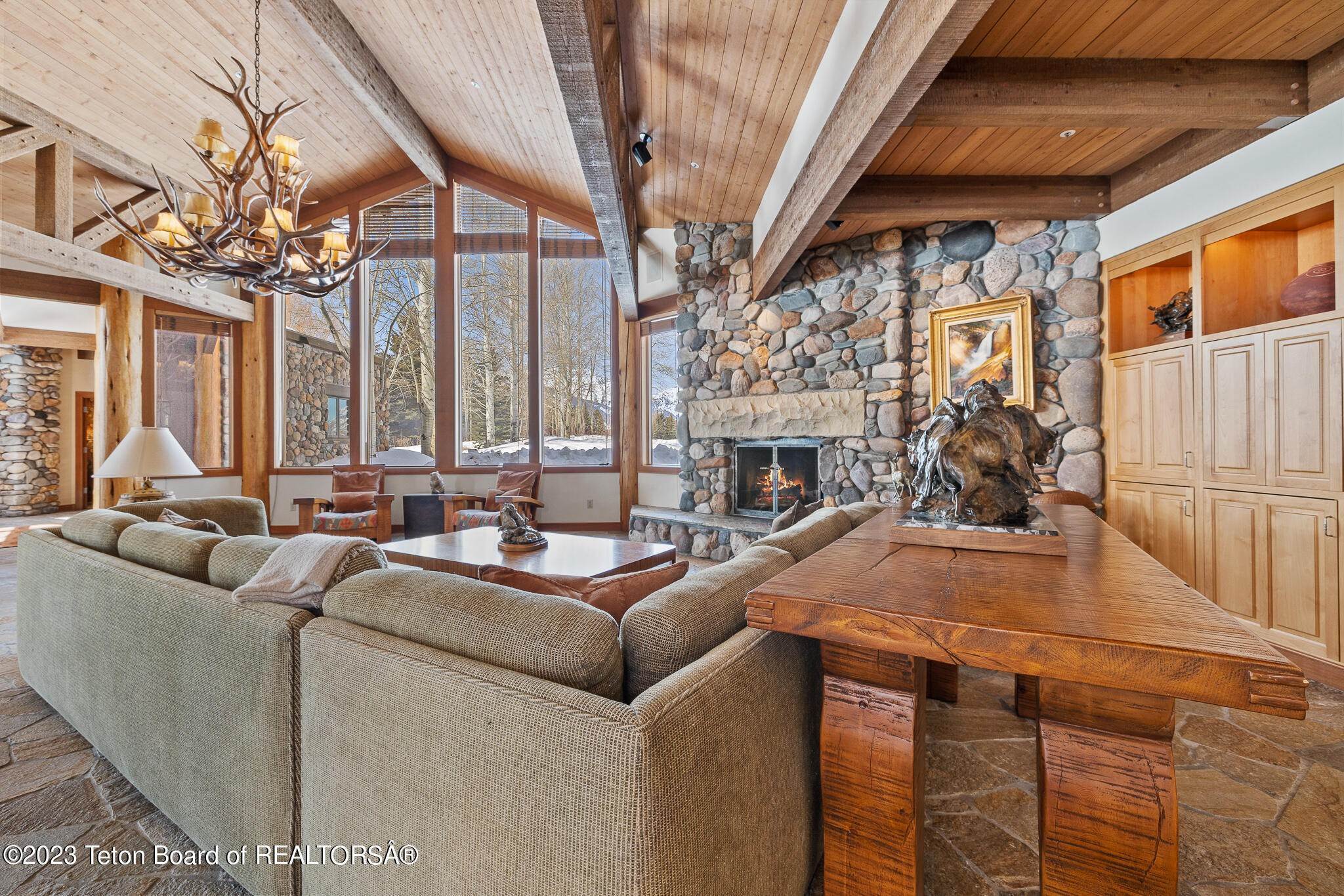 14. Single Family Homes for Sale at 20 HUCKLEBERRY Drive 20 HUCKLEBERRY Drive Jackson, Wyoming 83001 United States