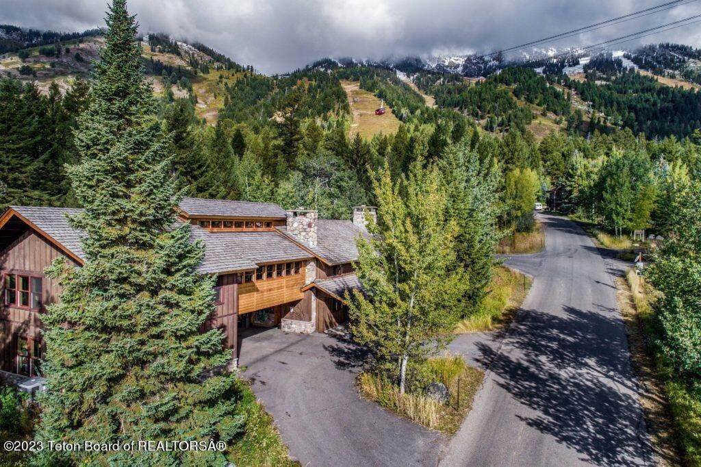 2. Single Family Homes for Sale at 3470 W MCCOLLISTER Drive 3470 W MCCOLLISTER Drive Teton Village, Wyoming 83025 United States