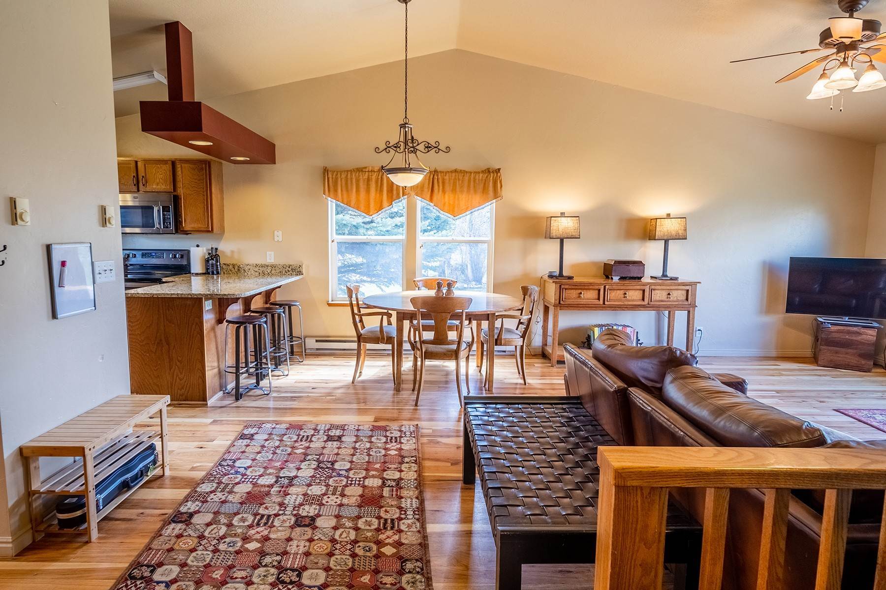 3. Townhouse for Sale at Light-Filled Townhouse in Alpine 504 Snake River Drive, #C2 Alpine, Wyoming 83128 United States