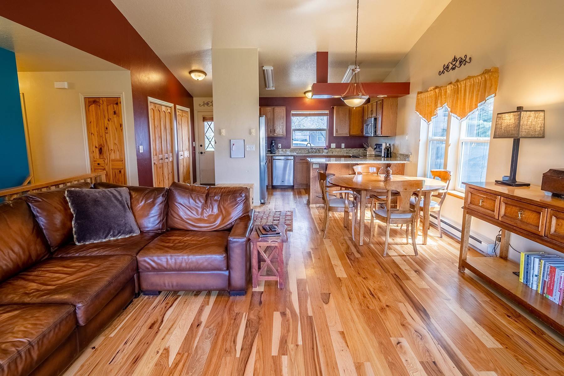 7. Townhouse for Sale at Light-Filled Townhouse in Alpine 504 Snake River Drive, #C2 Alpine, Wyoming 83128 United States