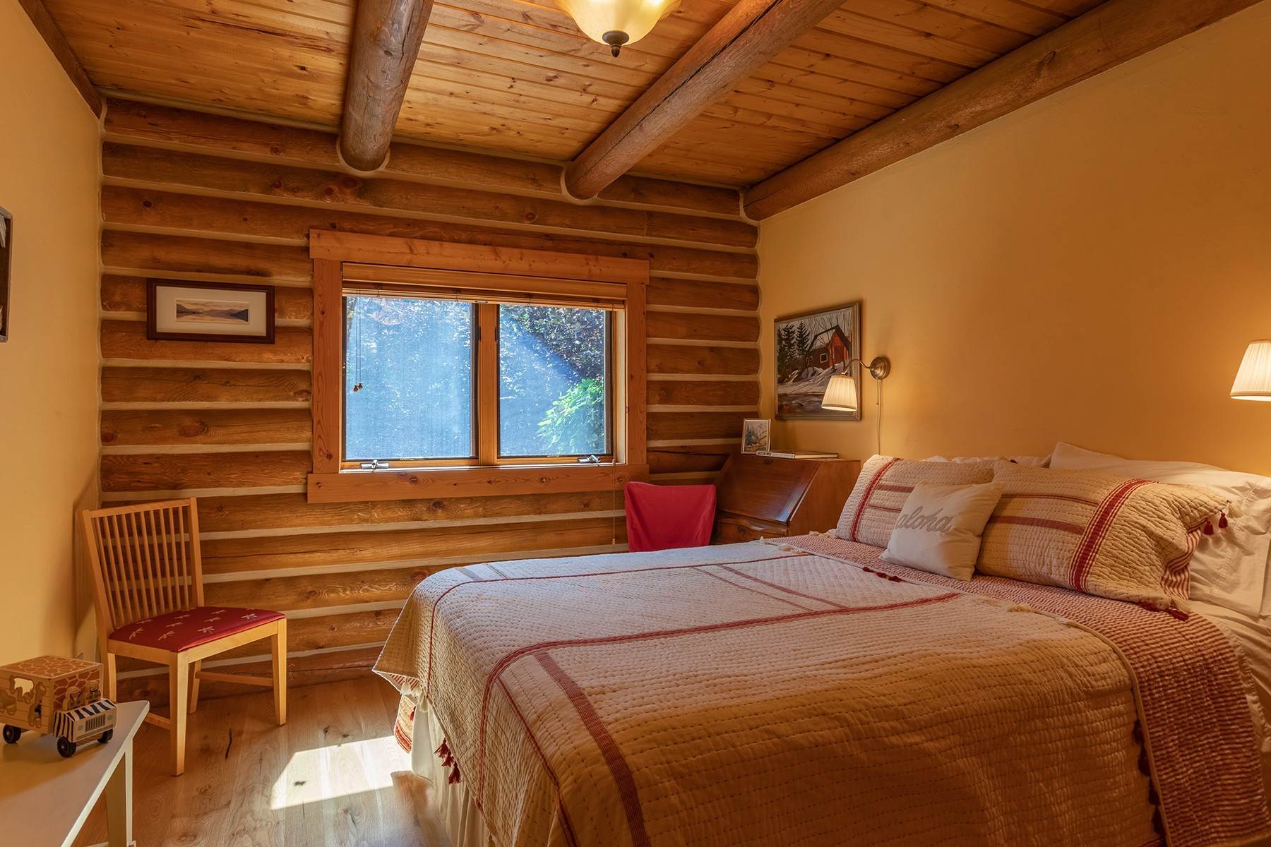 9. Single Family Homes for Sale at Custom Log Home in Hidden Ranch 2111 Hidden Ranch Lane Jackson, Wyoming 83001 United States