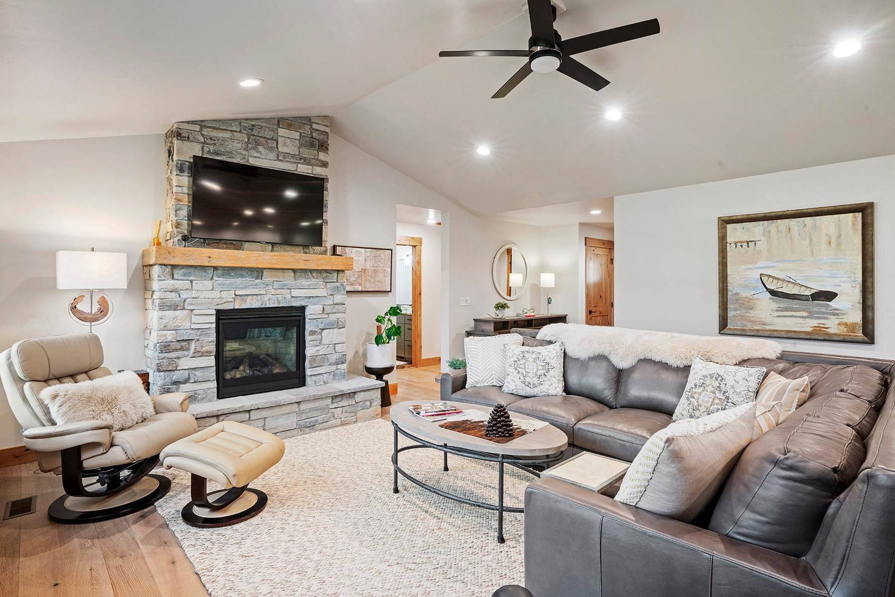 7. Single Family Homes for Sale at Mountain Modern in Victor, Idaho 2149 Southern Sky Drive Victor, Idaho 83455 United States