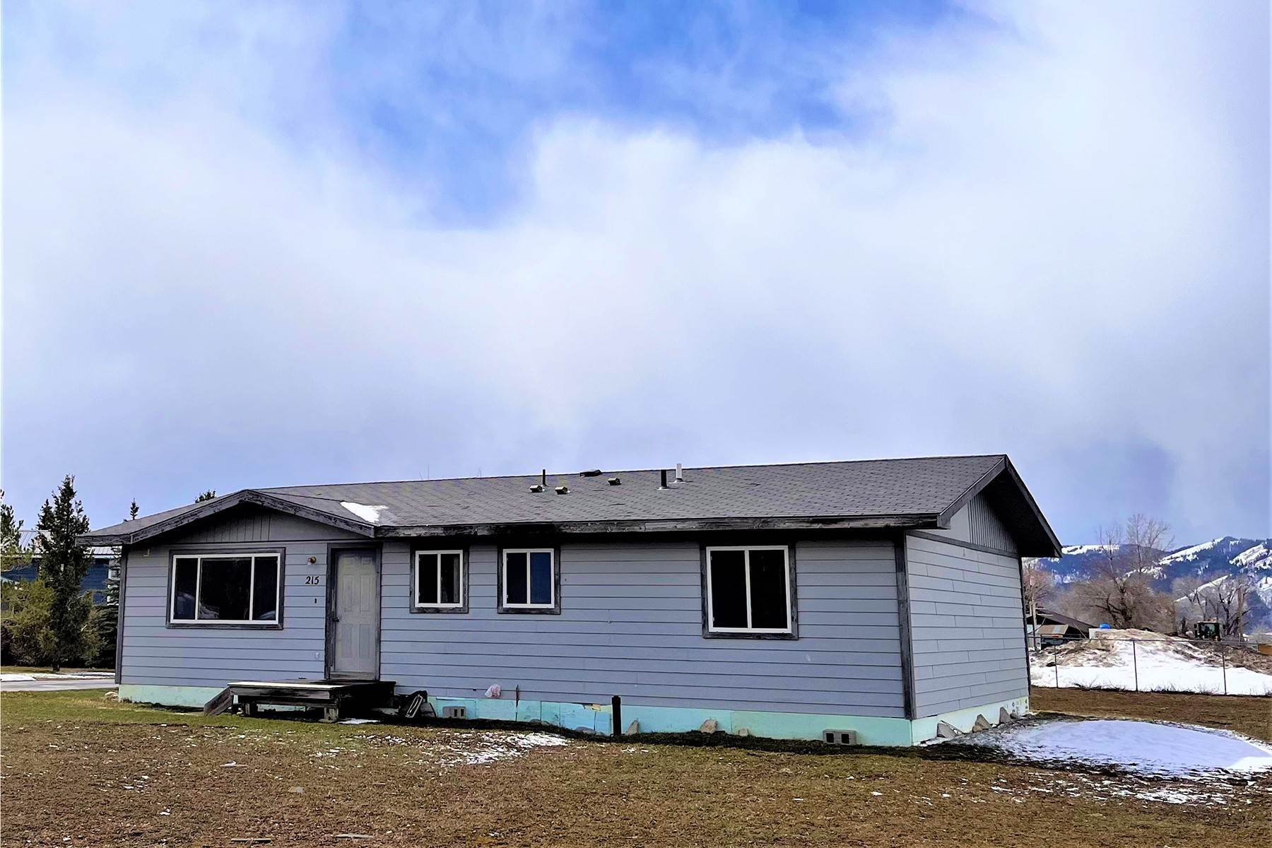 3. Single Family Homes for Sale at South Agate Avenue 215 S Agate Avenue Victor, Idaho 83455 United States