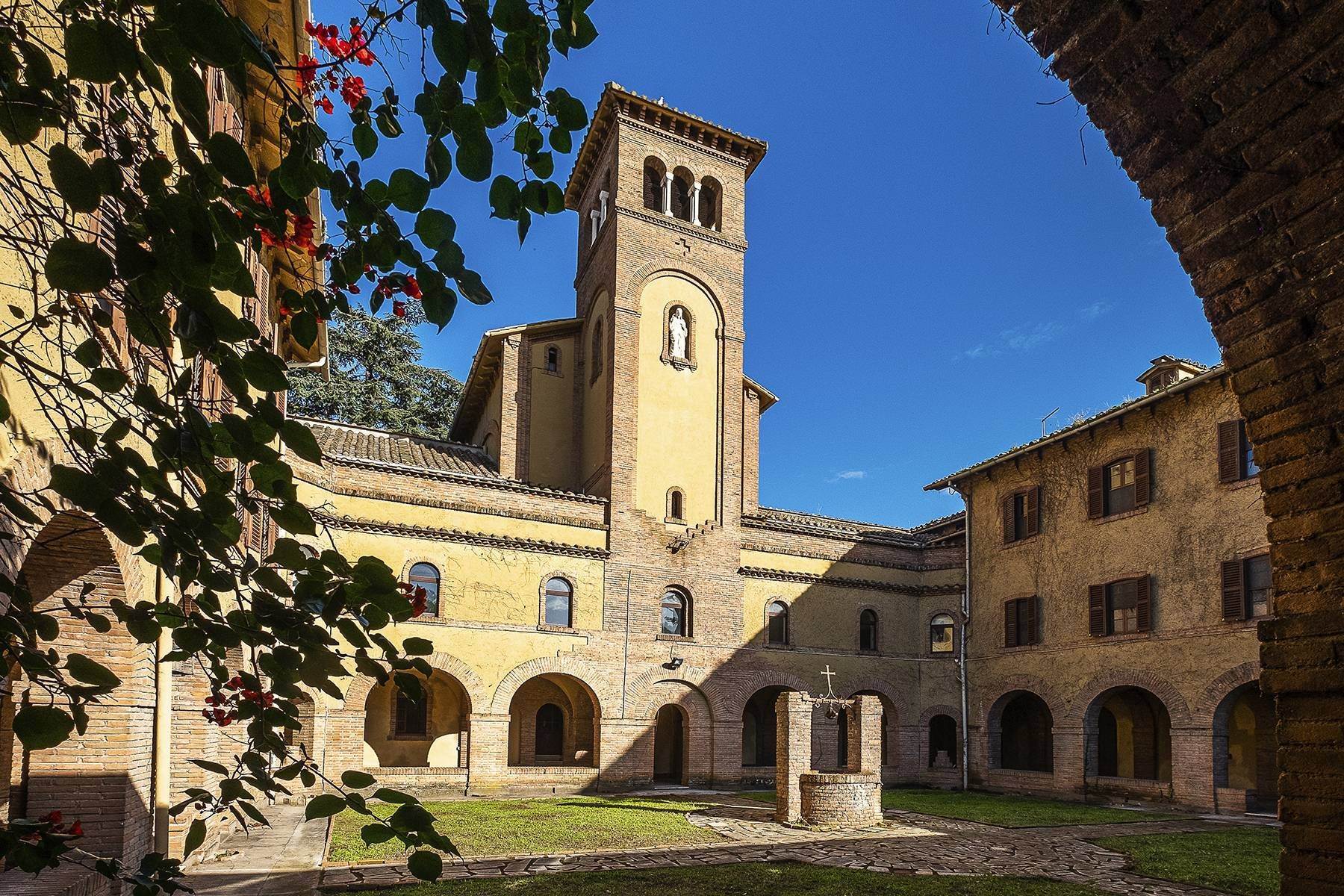 Single Family Homes for Sale at Magnificent monastery in Rome prime location Rome, Roma Italy
