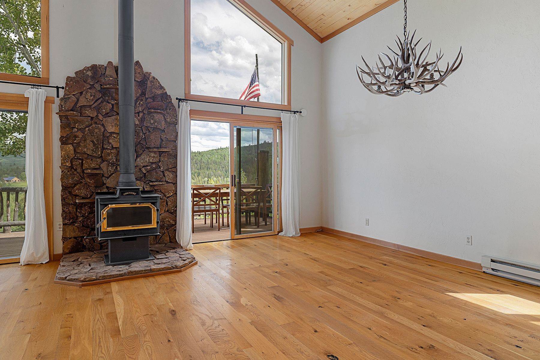 13. Single Family Homes for Sale at Wilson Retreat 4215 W Bronco Road Wilson, Wyoming 83014 United States