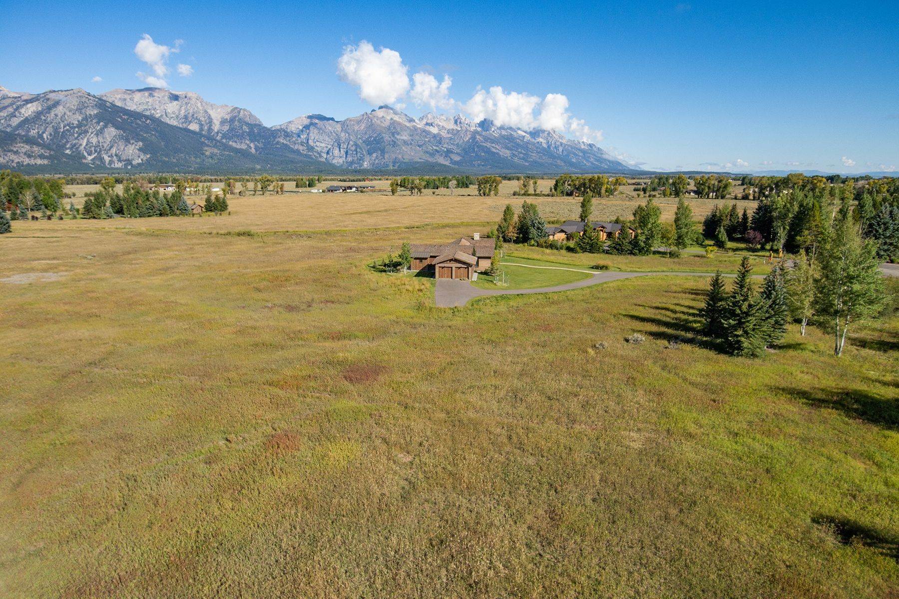 5. Single Family Homes for Sale at East Oatgrass Road 320 E Oatgrass Road Jackson, Wyoming 83001 United States