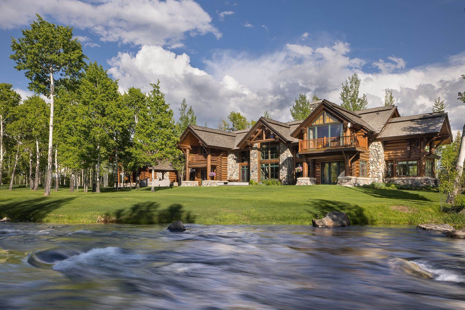 8. Single Family Homes for Sale at Lake Creek Estate of Unequivocal Quality and Scale 6805 N Granite Creek Road Wilson, Wyoming 83014 United States