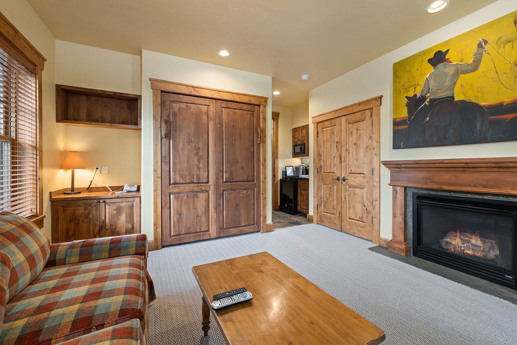 17. Condominiums for Sale at Premier Grand View Condo 548 Snow King Loop Road Jackson, Wyoming 83001 United States