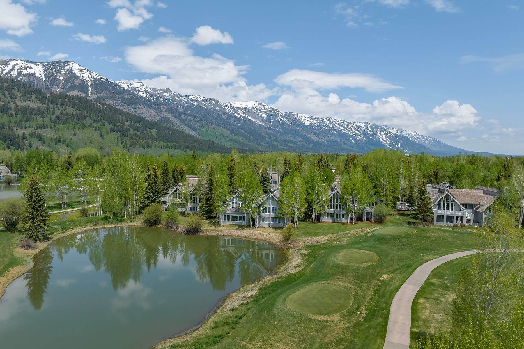 6. Single Family Homes for Sale at Southern Perimeter in Teton Pines 2920 N Alder Wood Lane Wilson, Wyoming 83014 United States