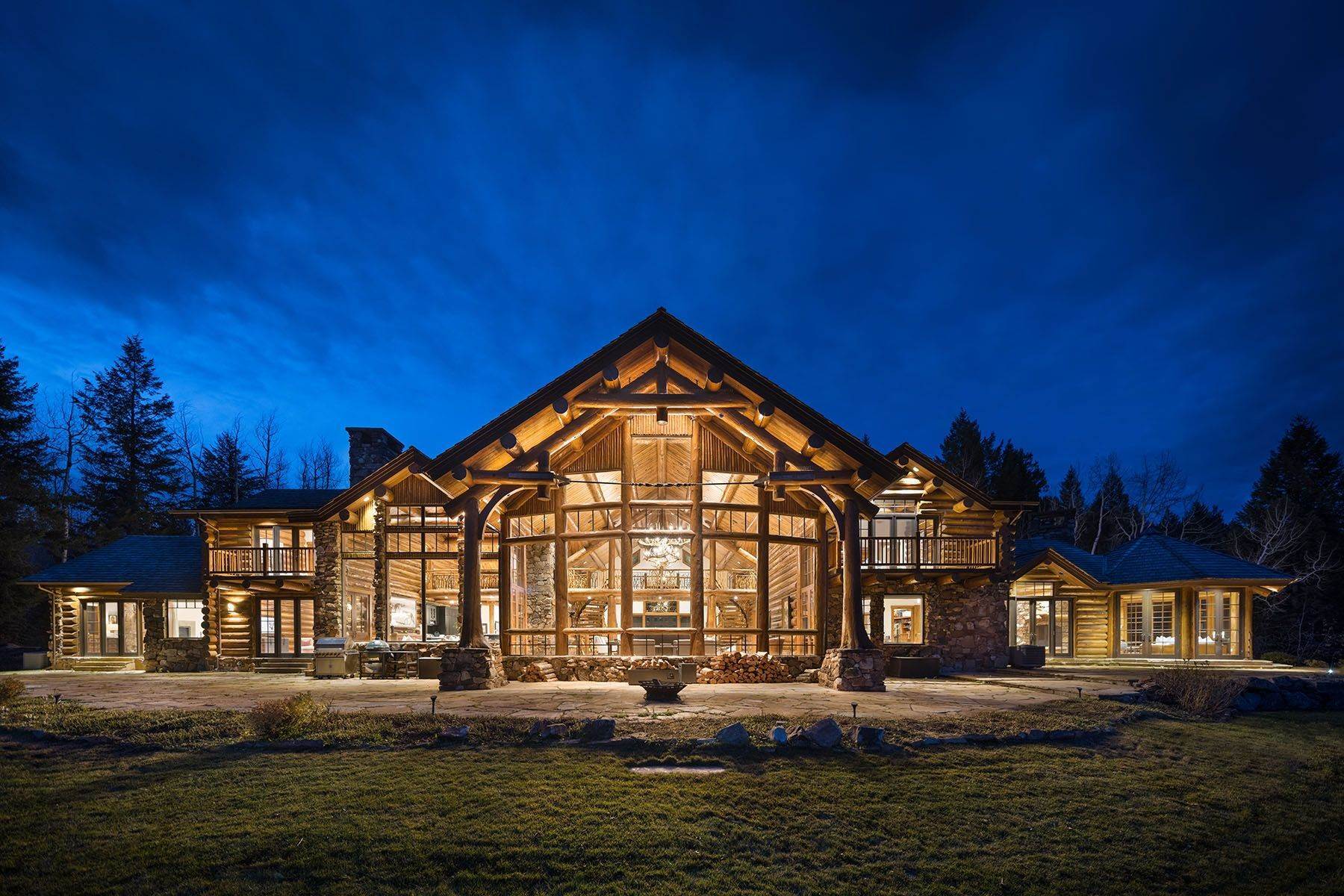 42. Single Family Homes for Sale at Nature Meets Luxury in Indian Springs Ranch 520 S Indian Springs Drive Jackson, Wyoming 83001 United States
