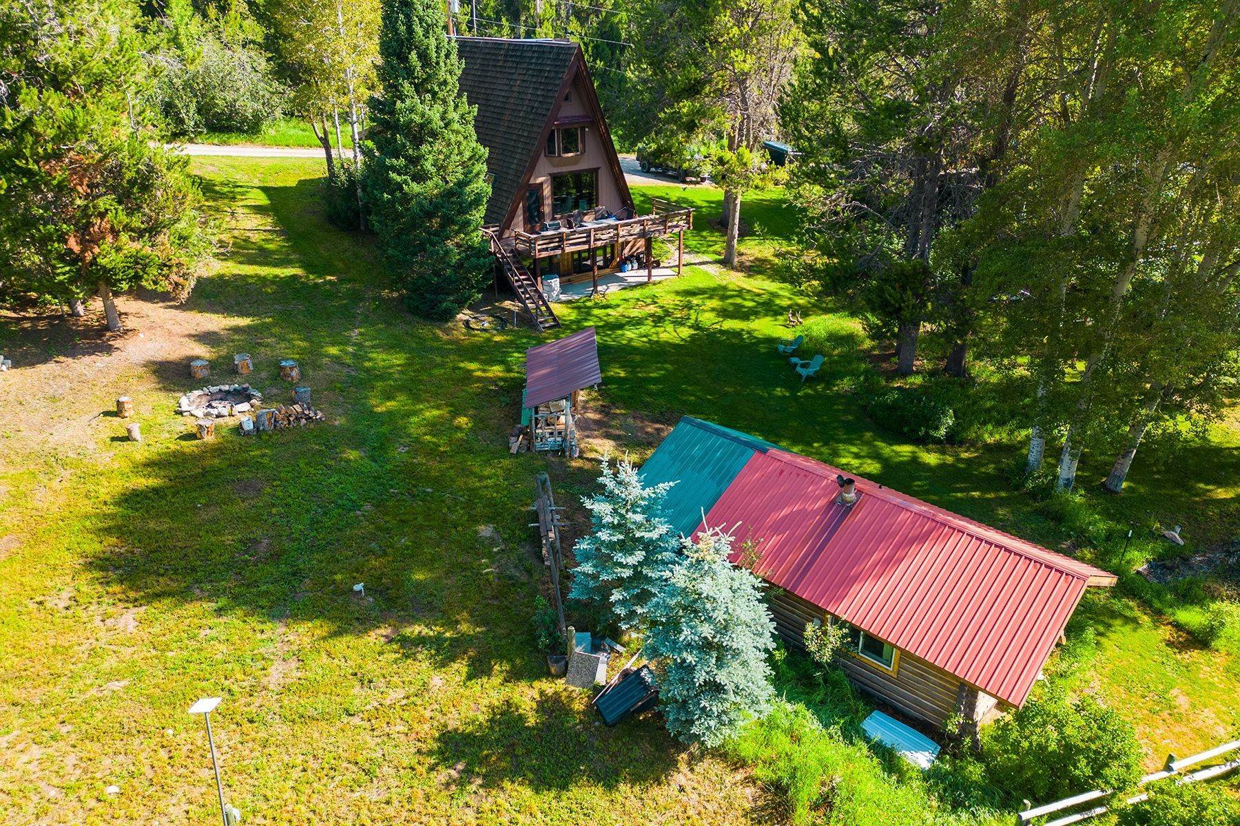 13. Single Family Homes for Sale at Private, Convenient Residence 45 S Fall Creek Road Wilson, Wyoming 83014 United States
