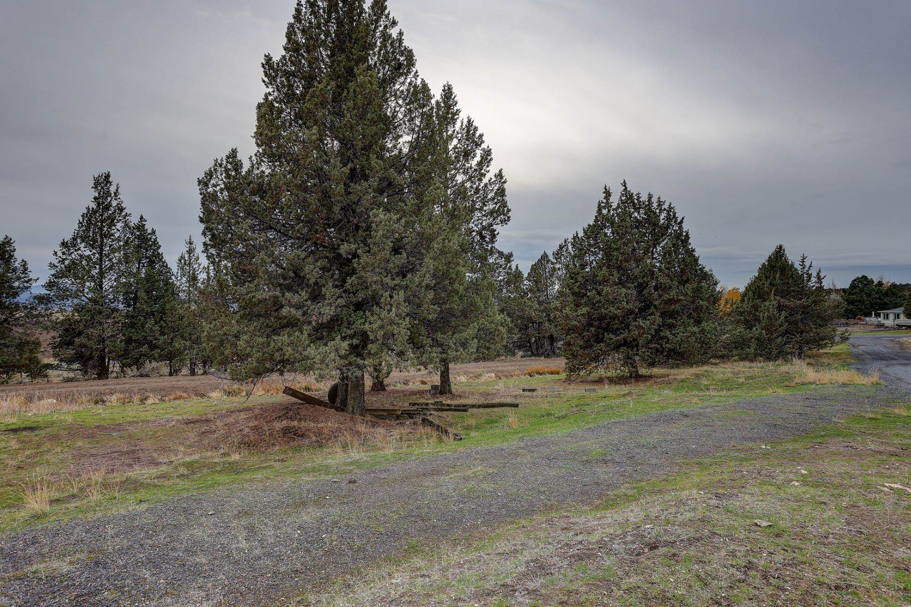 Land for Sale at Lot 9 & 10 Adams Street Prineville, OR 97754 Lot 9 & 10 Adams Street Prineville, Oregon 97754 United States